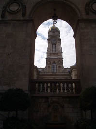 Vue de la cour arrire